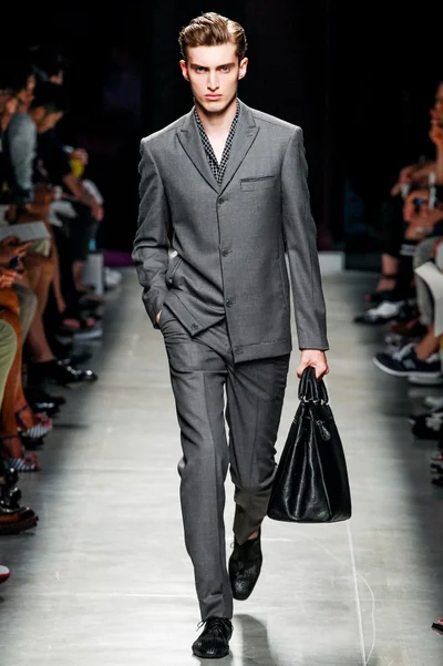 Look 8